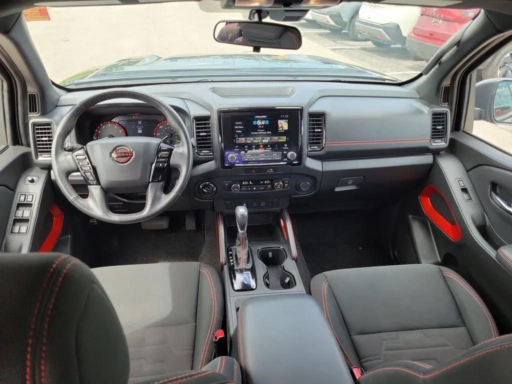 2022 Nissan Frontier PRO-4X - Photo 29