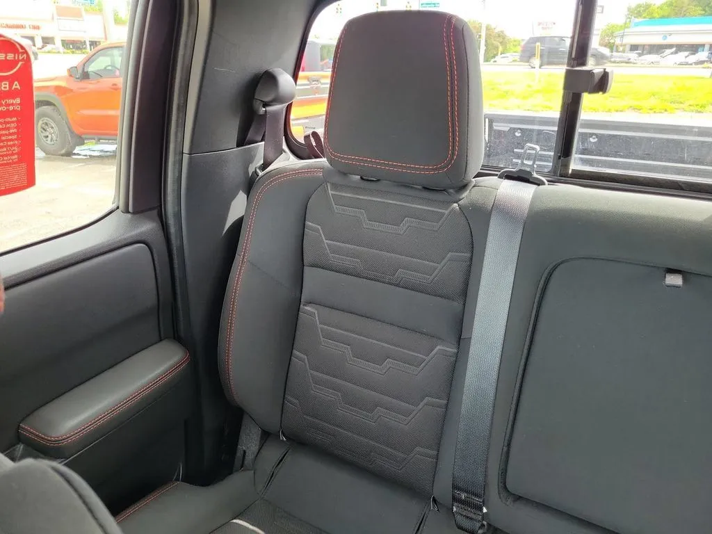 2022 Nissan Frontier PRO-4X - Photo 10