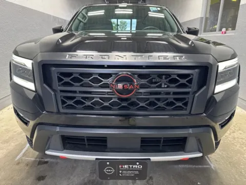 More photos of 2022 Nissan Frontier PRO-4X at Metro Nissan of Indianapolis, IN