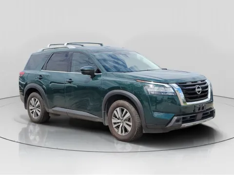 Photos of 2023 Nissan Pathfinder SL for sale in Indianapolis, IN at Metro Nissan of Indianapolis