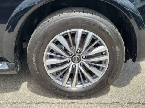 More photos of 2022 Nissan Armada SL at Metro Nissan of Indianapolis, IN
