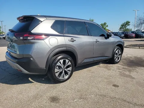More photos of 2021 Nissan Rogue SV at Metro Nissan of Indianapolis, IN