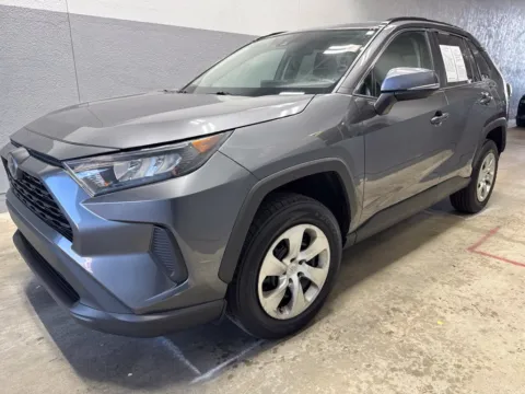 More photos of 2021 Toyota RAV4 LE at Metro Nissan of Indianapolis, IN
