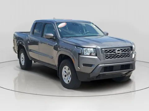 Photos of 2024 Nissan Frontier SV for sale in Indianapolis, IN at Metro Nissan of Indianapolis