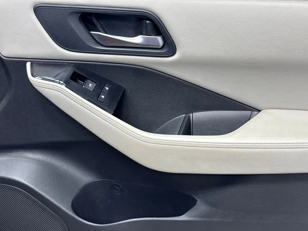 2025 Nissan Rogue SV - Photo 29