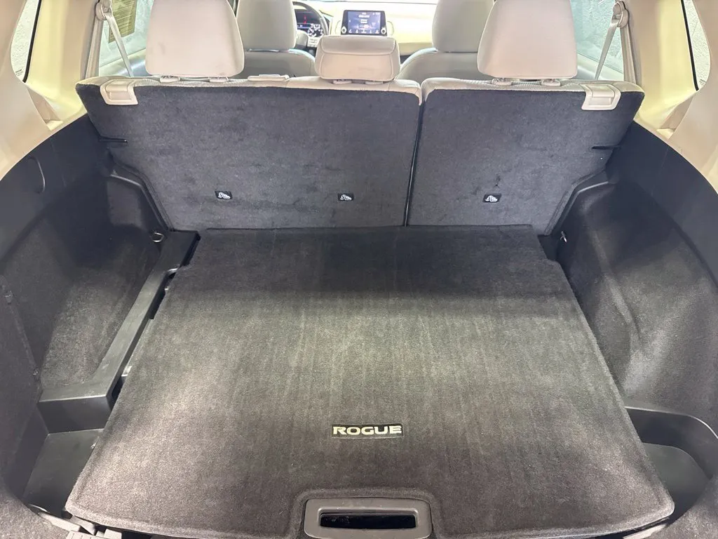 2025 Nissan Rogue SV - Photo 24