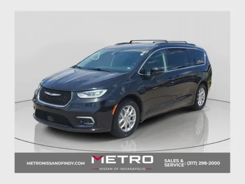 Black 2022 Chrysler Pacifica Touring L for sale in Indianapolis, IN