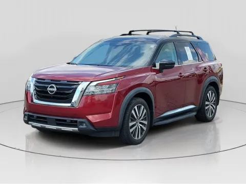 Black 2022 Nissan Pathfinder Platinum for sale in Indianapolis, IN