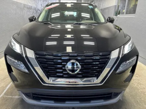 More photos of 2021 Nissan Rogue SV at Metro Nissan of Indianapolis, IN