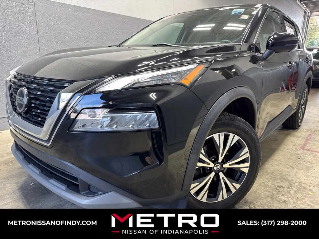 Black 2021 Nissan Rogue SV for sale in Indianapolis, IN