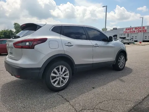 More photos of 2022 Nissan Rogue Sport S at Metro Nissan of Indianapolis, IN