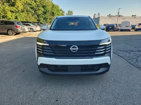 Photos of 2025 Nissan Kicks SV for sale in Indianapolis, IN at Metro Nissan of Indianapolis