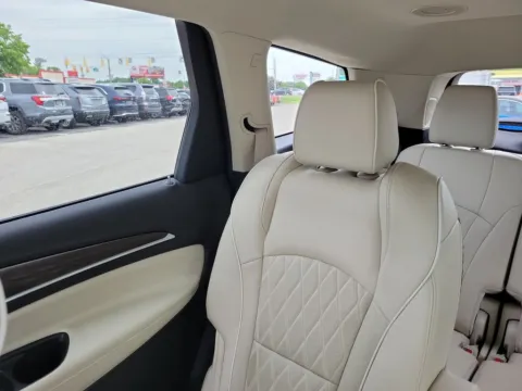 More photos of 2022 Buick Enclave Avenir at Metro Nissan of Indianapolis, IN