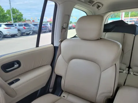 More photos of 2019 Nissan Armada Platinum at Metro Nissan of Indianapolis, IN