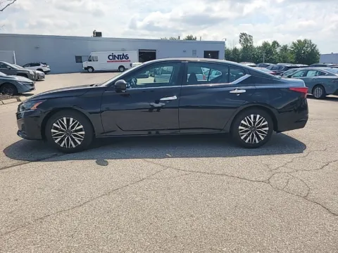 More photos of 2024 Nissan Altima 2.5 SV at Metro Nissan of Indianapolis, IN