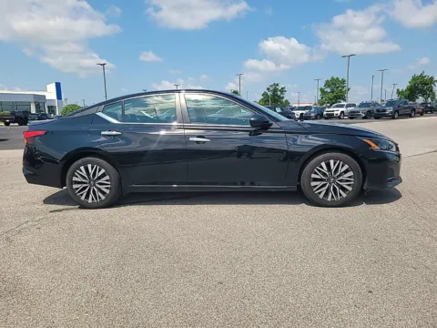 More photos of 2024 Nissan Altima 2.5 SV at Metro Nissan of Indianapolis, IN