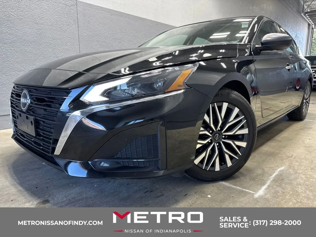 Black 2024 Nissan Altima 2.5 SV for sale in Indianapolis, IN