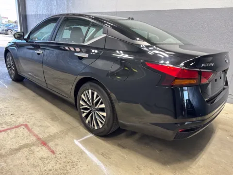 Another view of 2024 Nissan Altima 2.5 SV for sale in Indianapolis, IN at Metro Nissan of Indianapolis