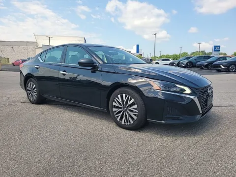 Photos of 2024 Nissan Altima 2.5 SV for sale in Indianapolis, IN at Metro Nissan of Indianapolis