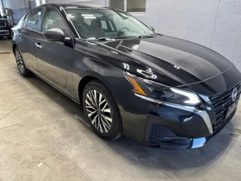 More photos of 2024 Nissan Altima 2.5 SV at Metro Nissan of Indianapolis, IN