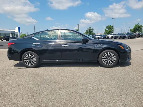 More photos of 2024 Nissan Altima 2.5 SV at Metro Nissan of Indianapolis, IN