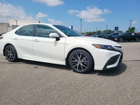 Photos of 2023 Toyota Camry SE for sale in Indianapolis, IN at Metro Nissan of Indianapolis