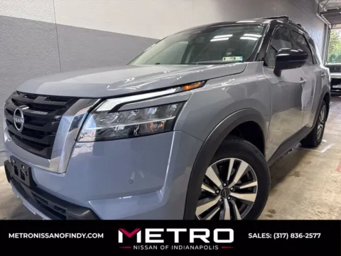 Black 2023 Nissan Pathfinder SL for sale in Indianapolis, IN