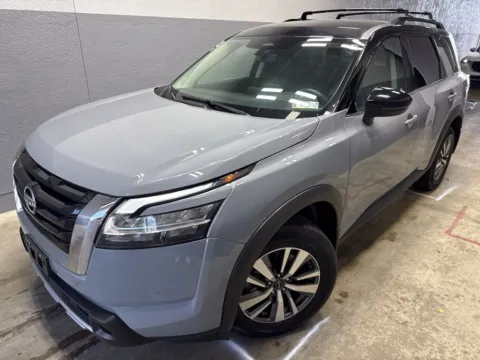 Photos of 2023 Nissan Pathfinder SL for sale in Indianapolis, IN at Metro Nissan of Indianapolis