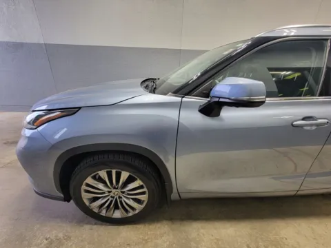 Photos of 2021 Toyota Highlander Platinum for sale in Indianapolis, IN at Metro Nissan of Indianapolis