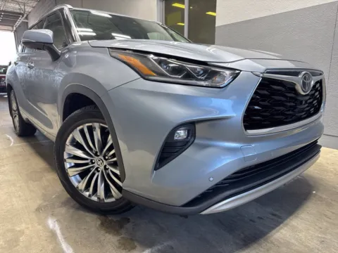 Photos of 2021 Toyota Highlander Platinum for sale in Indianapolis, IN at Metro Nissan of Indianapolis