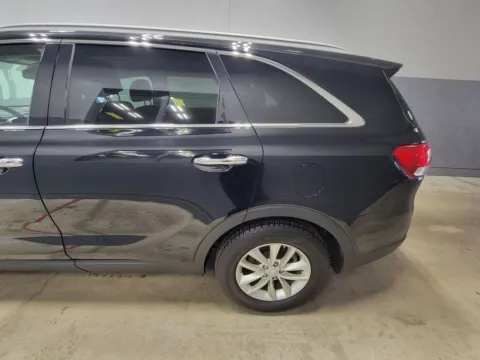 Another view of 2017 Kia Sorento LX for sale in Indianapolis, IN at Metro Nissan of Indianapolis