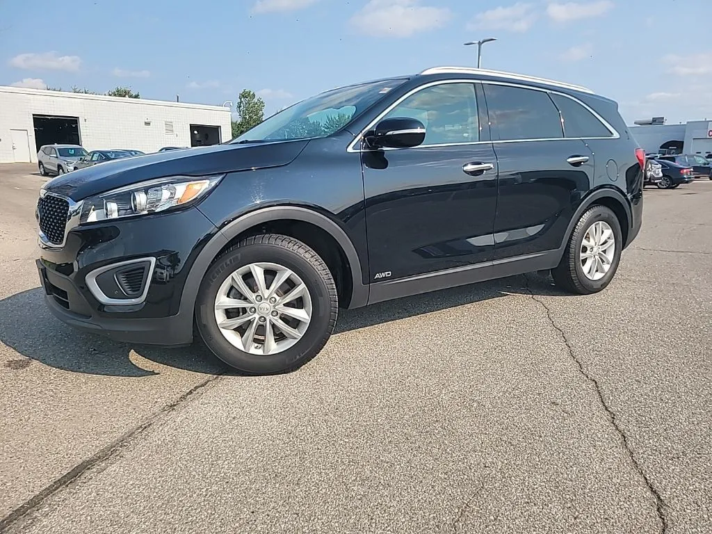 Black 2017 Kia Sorento LX for sale in Indianapolis, IN