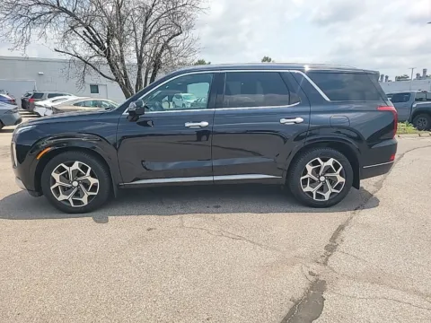 More photos of 2021 Hyundai Palisade Calligraphy at Metro Nissan of Indianapolis, IN