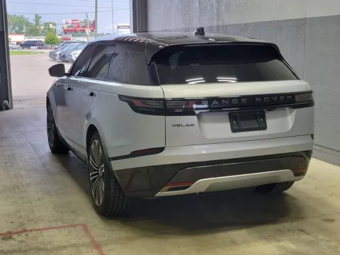 More photos of 2024 Land Rover Range Rover Velar Dynamic SE at Metro Nissan of Indianapolis, IN