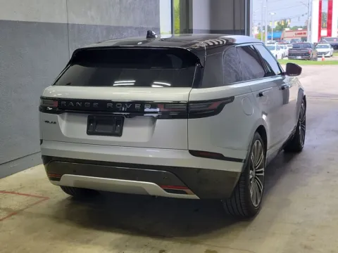 More photos of 2024 Land Rover Range Rover Velar Dynamic SE at Metro Nissan of Indianapolis, IN