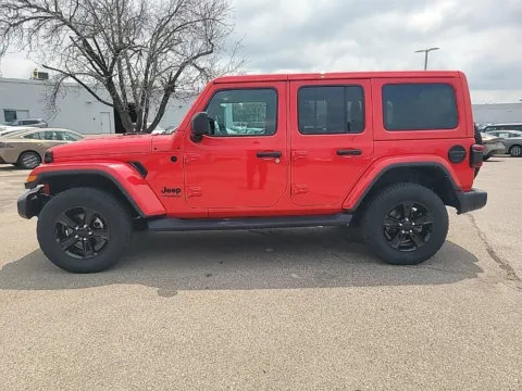 More photos of 2022 Jeep Wrangler Unlimited Sahara Altitude at Metro Nissan of Indianapolis, IN