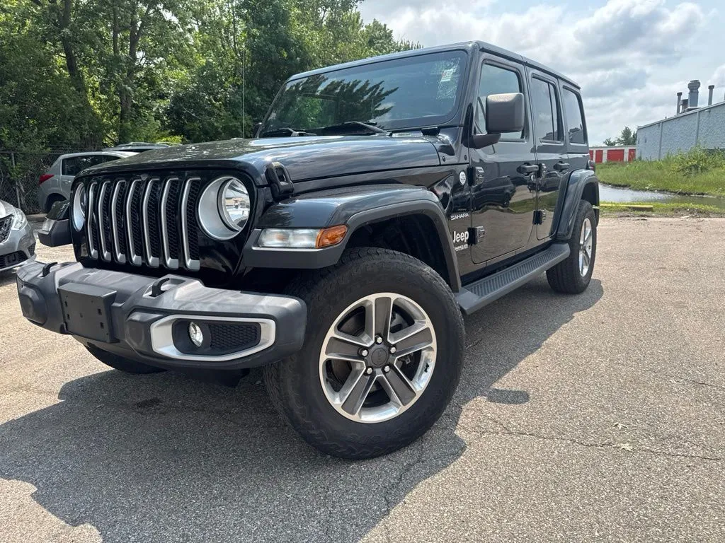 Black 2020 Jeep Wrangler Unlimited Sahara for sale in Indianapolis, IN