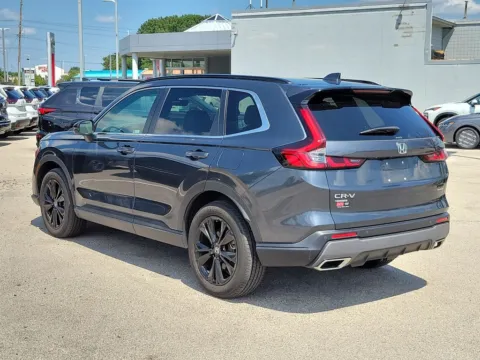 Photos of 2023 Honda CR-V Hybrid Sport Touring for sale in Indianapolis, IN at Metro Nissan of Indianapolis