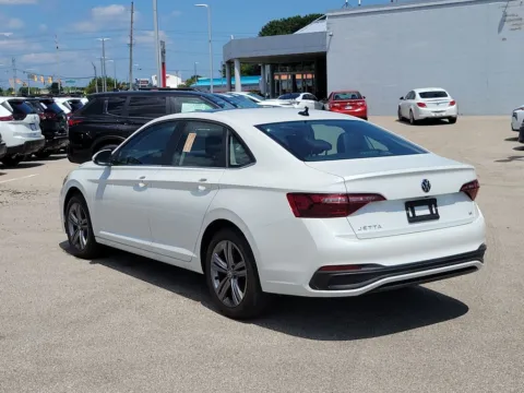 Photos of 2023 Volkswagen Jetta 1.5T SE for sale in Indianapolis, IN at Metro Nissan of Indianapolis