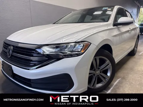 White 2023 Volkswagen Jetta 1.5T SE for sale in Indianapolis, IN