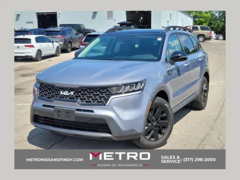 Silver 2022 Kia Sorento S for sale in Indianapolis, IN