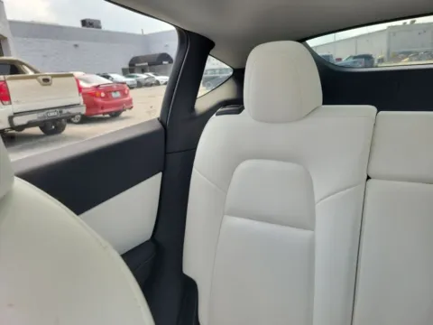 More photos of 2020 Tesla Model Y Long Range at Metro Nissan of Indianapolis, IN