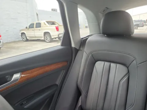 More photos of 2023 Audi Q5 45 S line Premium at Metro Nissan of Indianapolis, IN