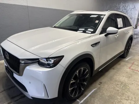 More photos of 2024 Mazda CX-90 PHEV Premium at Metro Nissan of Indianapolis, IN