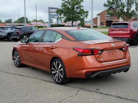 Photos of 2021 Nissan Altima 2.0 SR for sale in Indianapolis, IN at Metro Nissan of Indianapolis