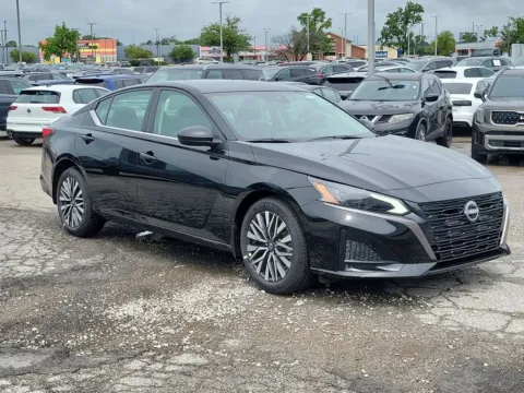 More photos of 2026 Nissan Altima 2.5 SV at Metro Nissan of Indianapolis, IN