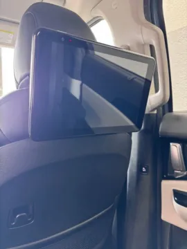 More photos of 2022 Kia Carnival SX at Metro Nissan of Indianapolis, IN
