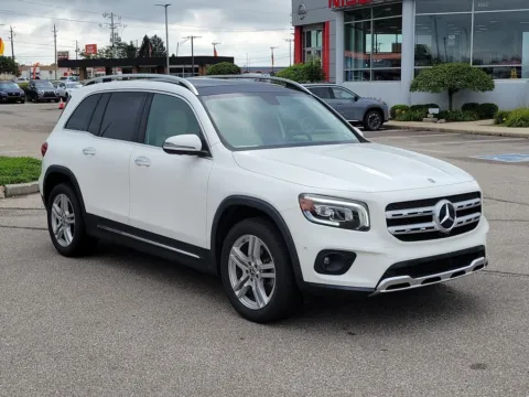 More photos of 2022 Mercedes-Benz GLB 250 at Metro Nissan of Indianapolis, IN