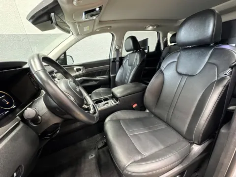More photos of 2023 Kia Sorento SX at Metro Nissan of Indianapolis, IN