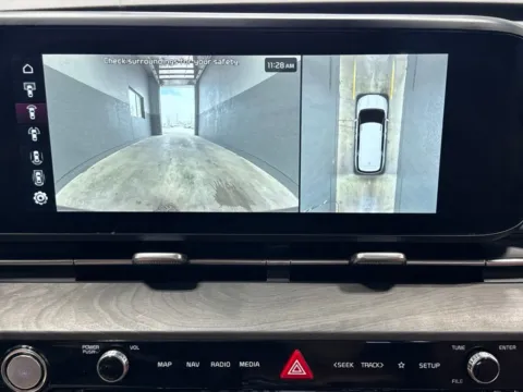 More photos of 2024 Kia Carnival SX at Metro Nissan of Indianapolis, IN
